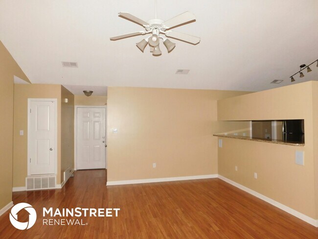 Foto del edificio - 1688 Sarah Ann Dr W