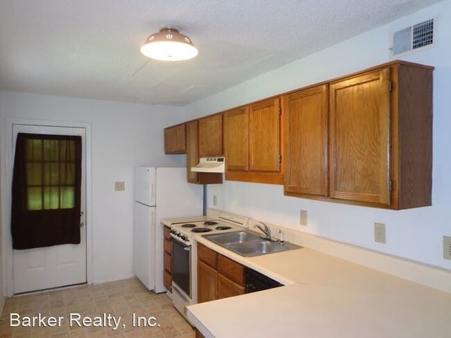 Building Photo - 6112 Spice Ridge Ln