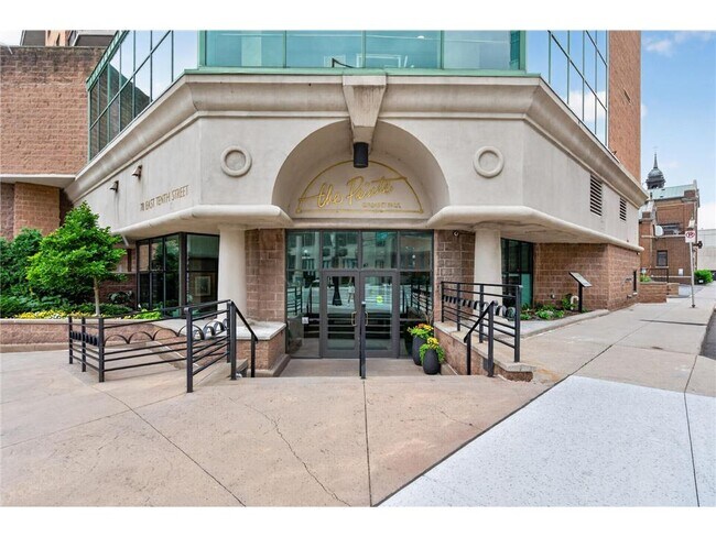 Foto del edificio - 78 10th St E