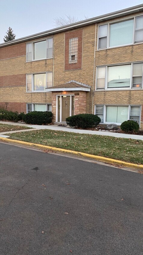 Primary Photo - 1401 S Harlem Ave
