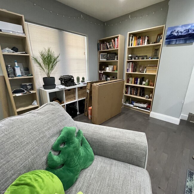 Foto del edificio - 3 br, 1.5 bath House - 5122 Chancellor Street