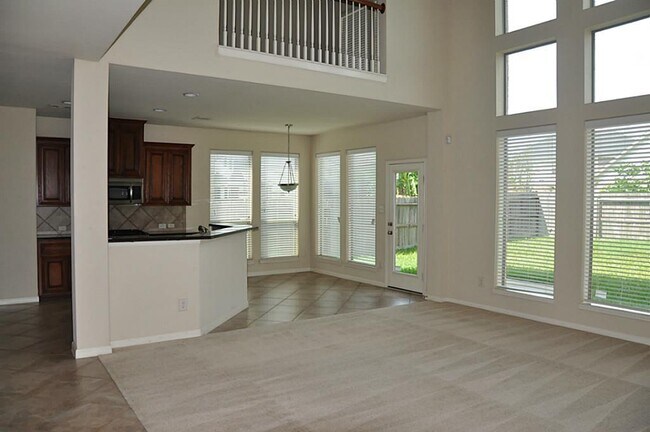 Foto del edificio - 4030 Regal Stone Ln