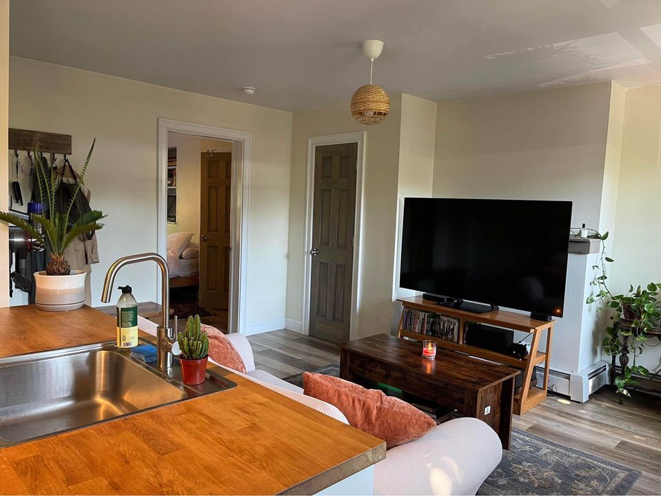 35 Edward St, Newburgh, NY 12550 Townhome Rentals in Newburgh NY