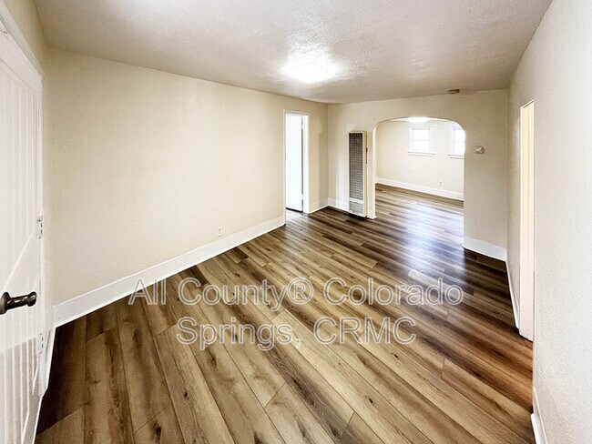 Foto del edificio - 3622 W Pikes Peak Ave