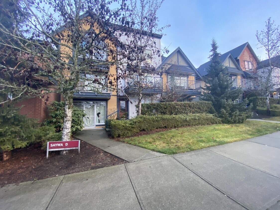 14061406 Jingle Pot Rd, Nanaimo, BC V9R 0A9 Townhouse for Rent in