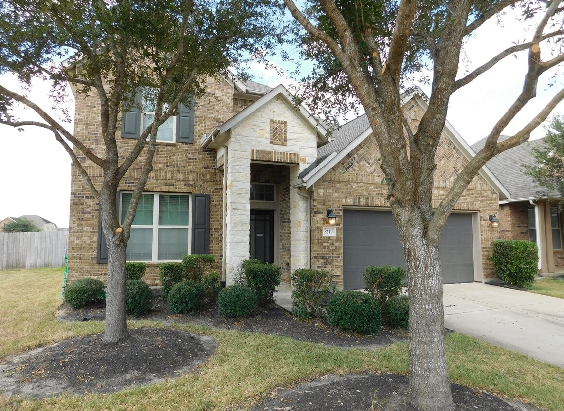 Foto principal - 8219 Oxbow Manor