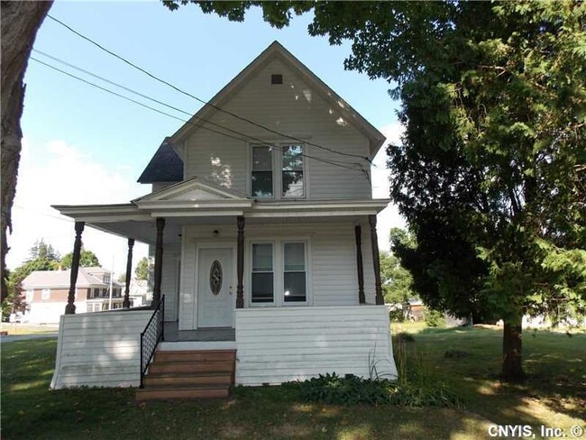 Building Photo - Village of Castorland 3 to 4 Bedroom / 2 f...