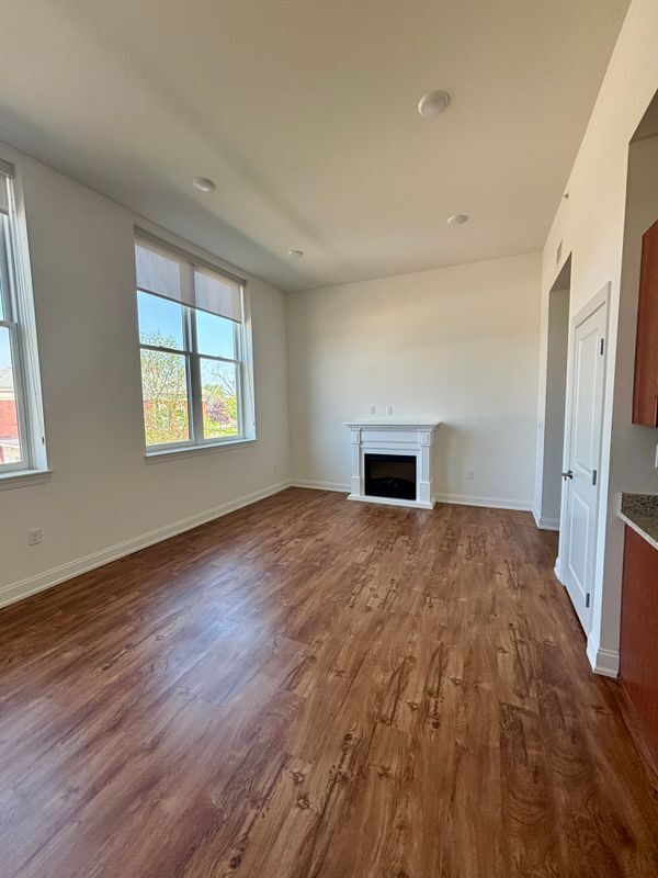Foto del edificio - 591 Terrace Blvd