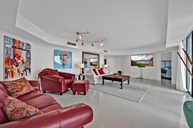 Foto del edificio - 2860 S Ocean Blvd