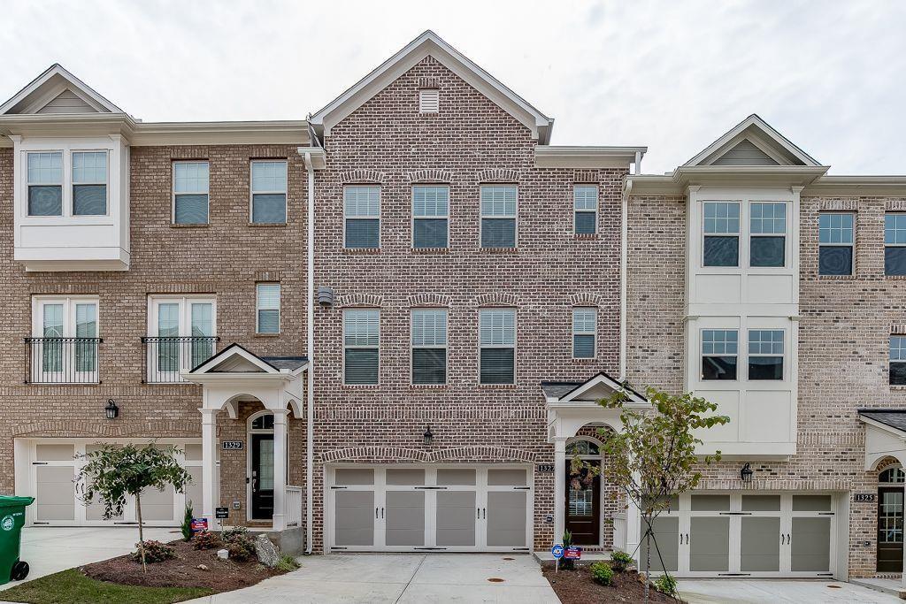 1327 Rosen Rd, Brookhaven, GA 30319 Townhome Rentals in Brookhaven GA