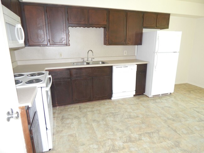 Foto del edificio - Charming 2 Bedroom Duplex w/Garage!