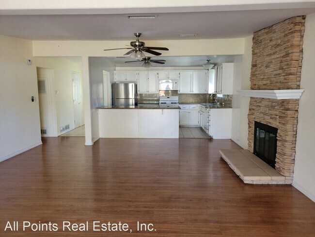 Foto del edificio - 3 br, 2 bath House - 9257 BIRD STREET