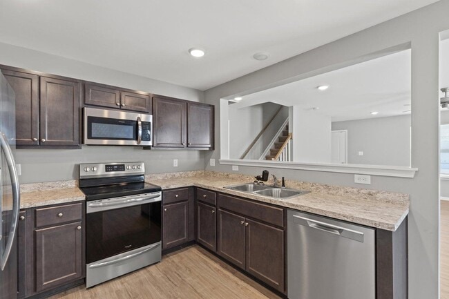 Foto del edificio - 162 Landry Ln