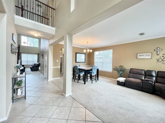 Foto del edificio - 33010 Greenfield Forest Dr