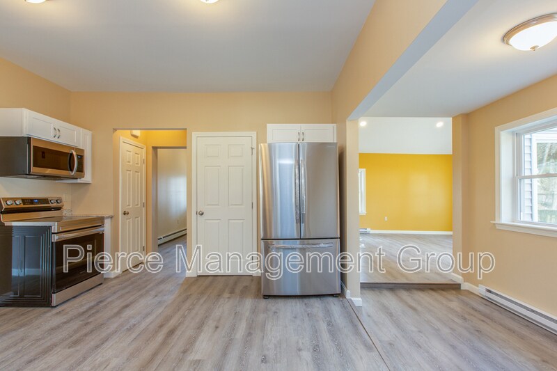 30 High St Unit A, Derry, NH 03038 Condo for Rent in Derry, NH