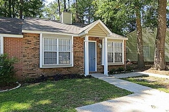Building Photo - 3913 Gaffney Loop