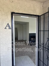 Building Photo - 4377 W Point Loma Blvd