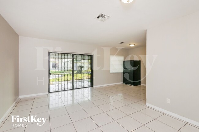 Building Photo - 3010 NW 187th St