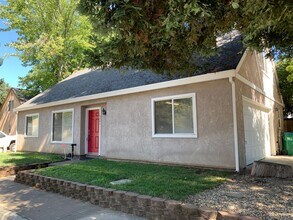 Building Photo - 2751 Revere Ln