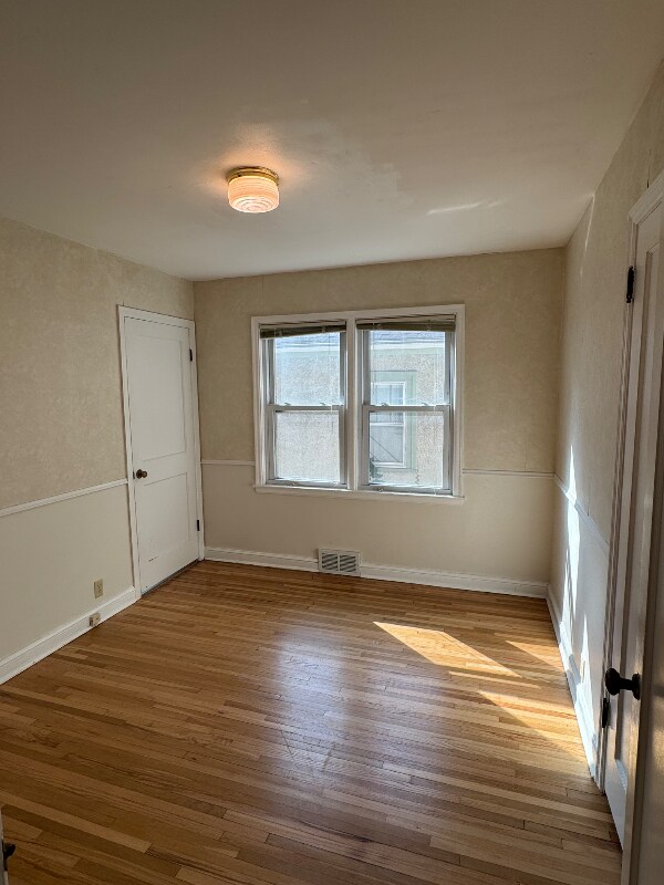 Foto del edificio - 4634 Cedar Ave S