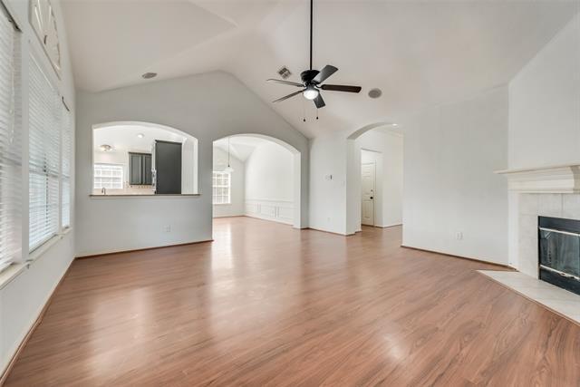 Foto del edificio - 10911 Robincreek Ln