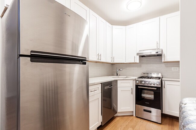 Foto del edificio - 520 W Cornelia Ave