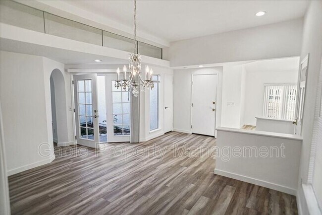 Building Photo - 25872 Bellis Dr