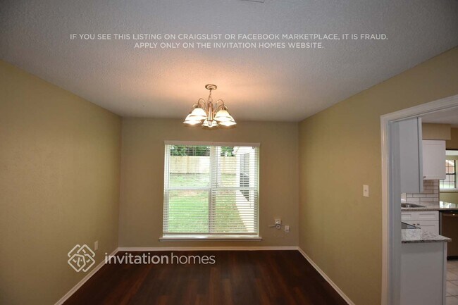 Foto del edificio - 3921 Willow Run Dr