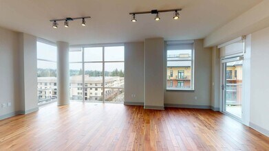Interior Photo - TEN20