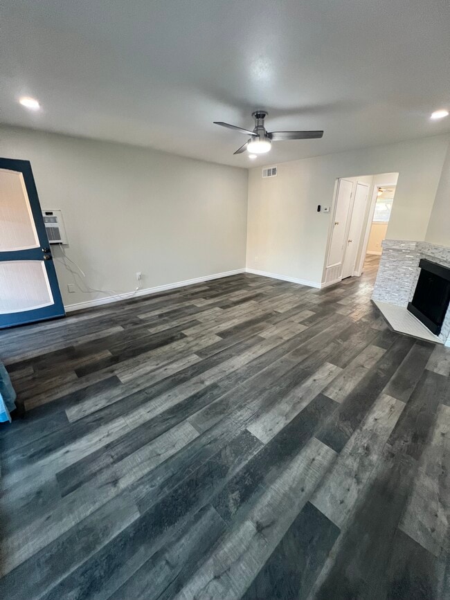 Photo - 10730 Droxford St Apartment