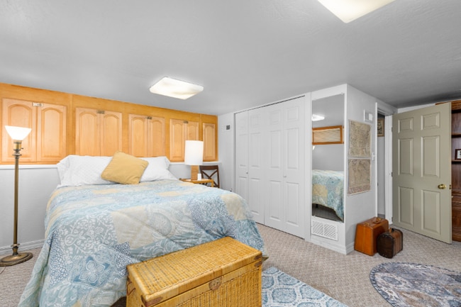 Foto del edificio - 1204 Avenue E