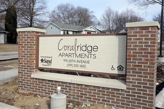 Foto del edificio - Coral Ridge Senior (55+) Apartments