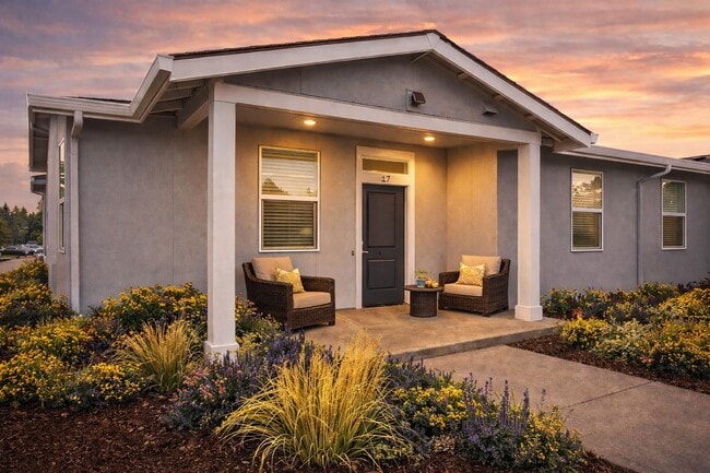 Building Photo - Villas at 28th