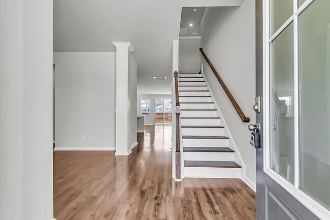 Building Photo - 425 Ribiero Dr