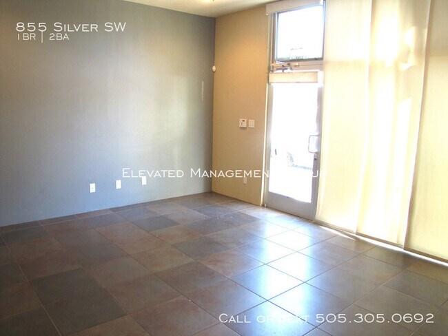 Foto del edificio - 855 Silver Ave SW