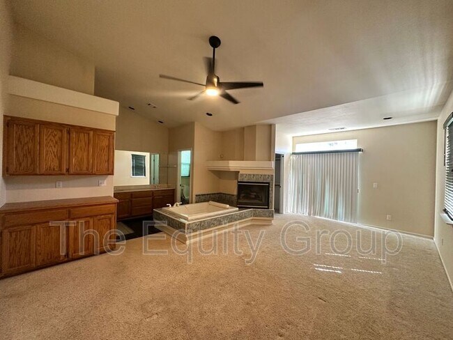 Foto del edificio - 1523 E Monte Vista Ct