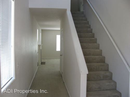 Foto del edificio - 6560 NE Deer Run St