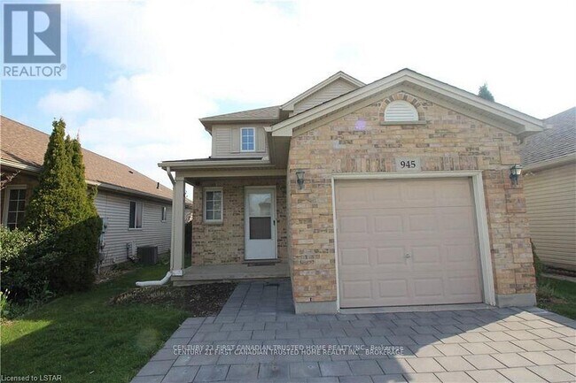 Photo du bâtiment - 945 Homeview Ct