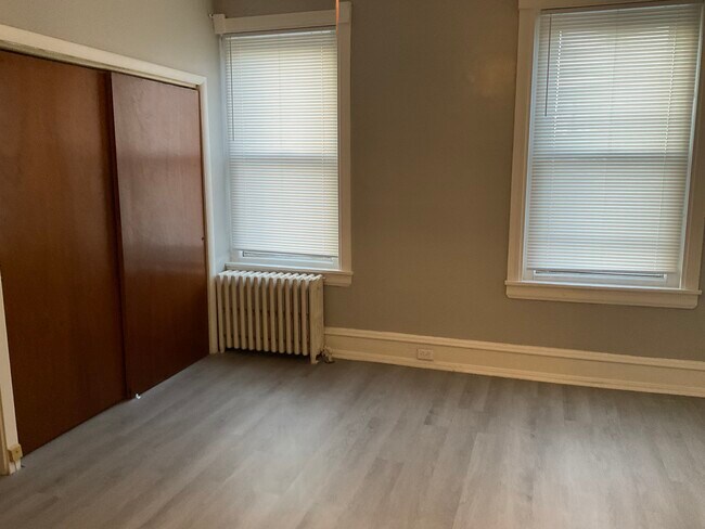 Foto del edificio - 4940 Westminster Ave