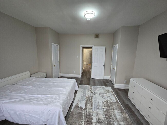 Foto del edificio - 4915 N 13th St