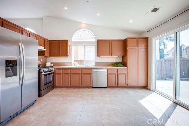 Building Photo - 14141 Tuolumne Ct