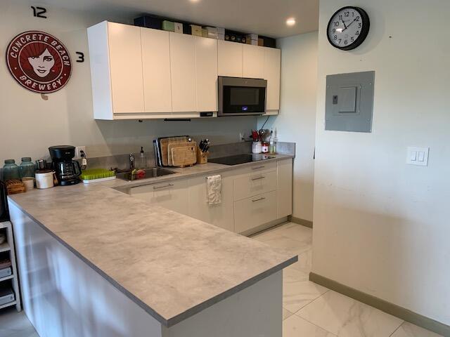 Foto del edificio - 6902 N Kendall Dr