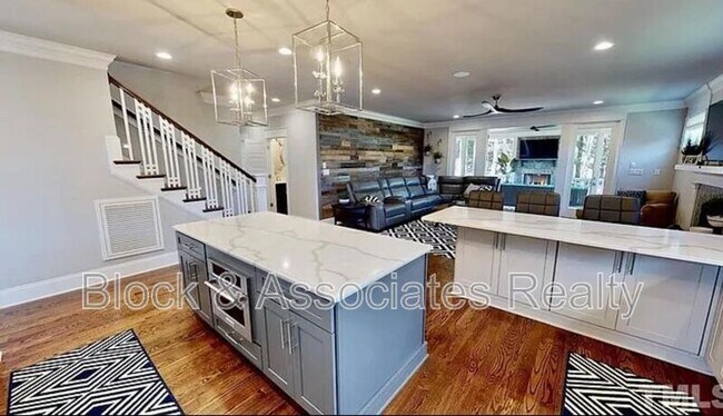 Foto del edificio - 3005 Avensburg Ct