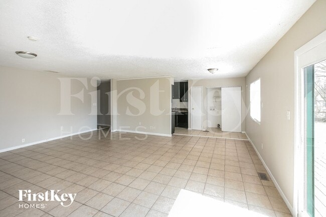 Building Photo - 8819 Timberwood Dr