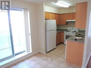 Building Photo - 11 Oneida Crescent