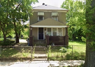 Building Photo - 15906 Alden St