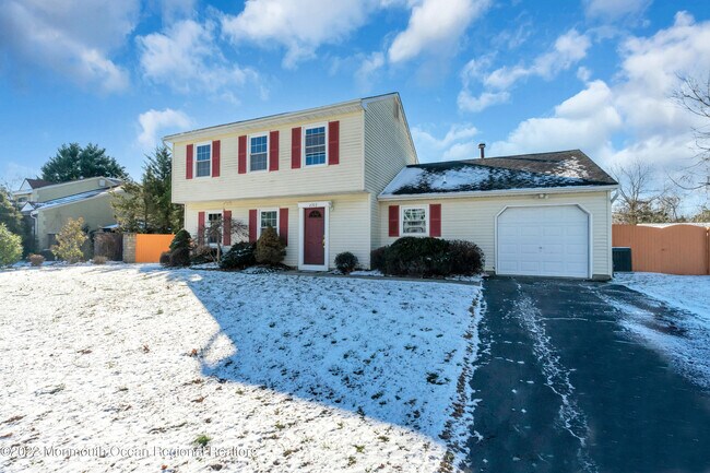 Foto del edificio - 2303 Oak Knoll Dr