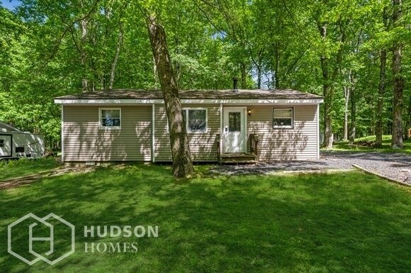 Primary Photo - AVAILABLE NOW! - 120 Slaymaker Road, Milfo...