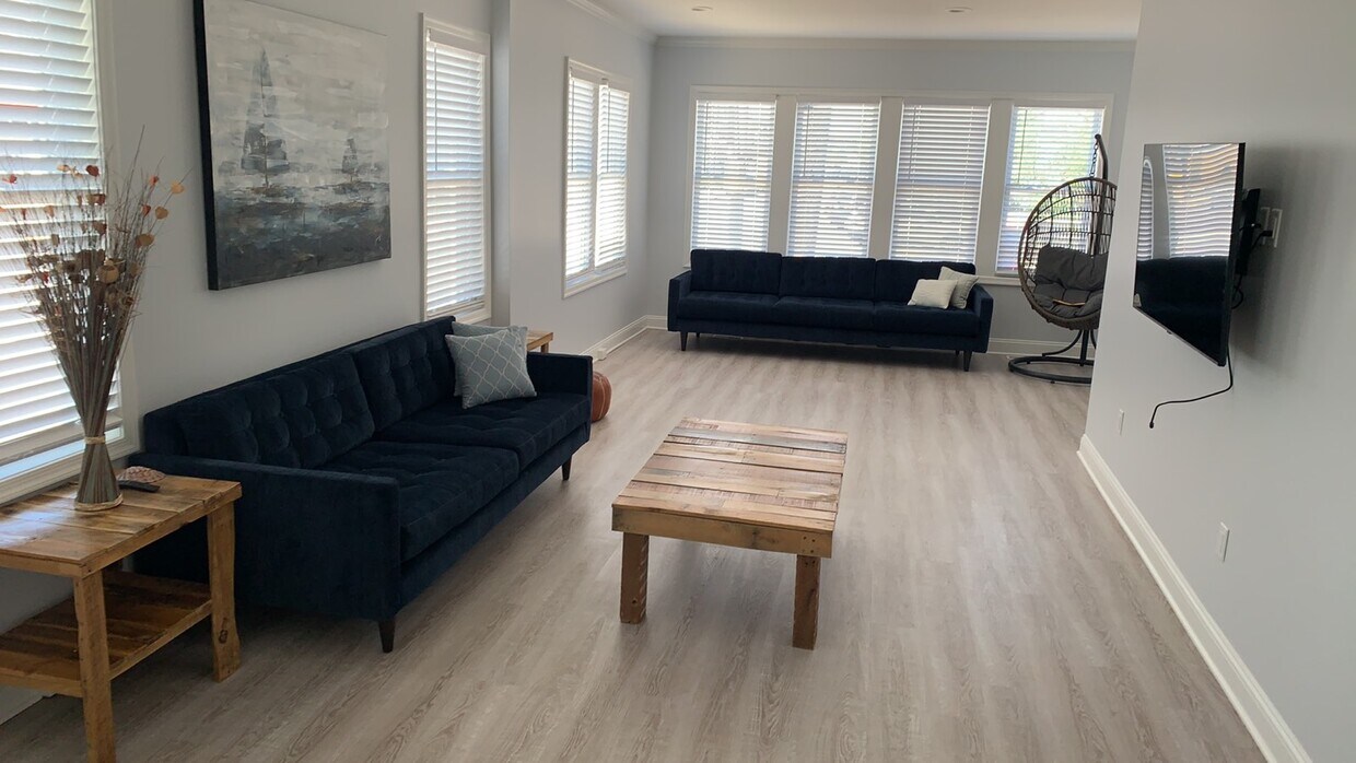Foto principal - 6624 Ventnor Ave