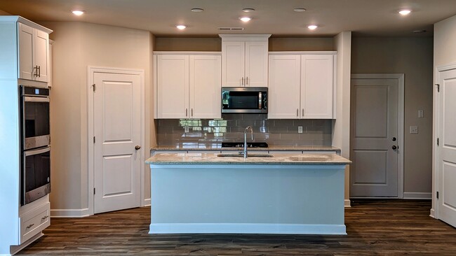 Foto del edificio - 113 Cedar Knoll Cir